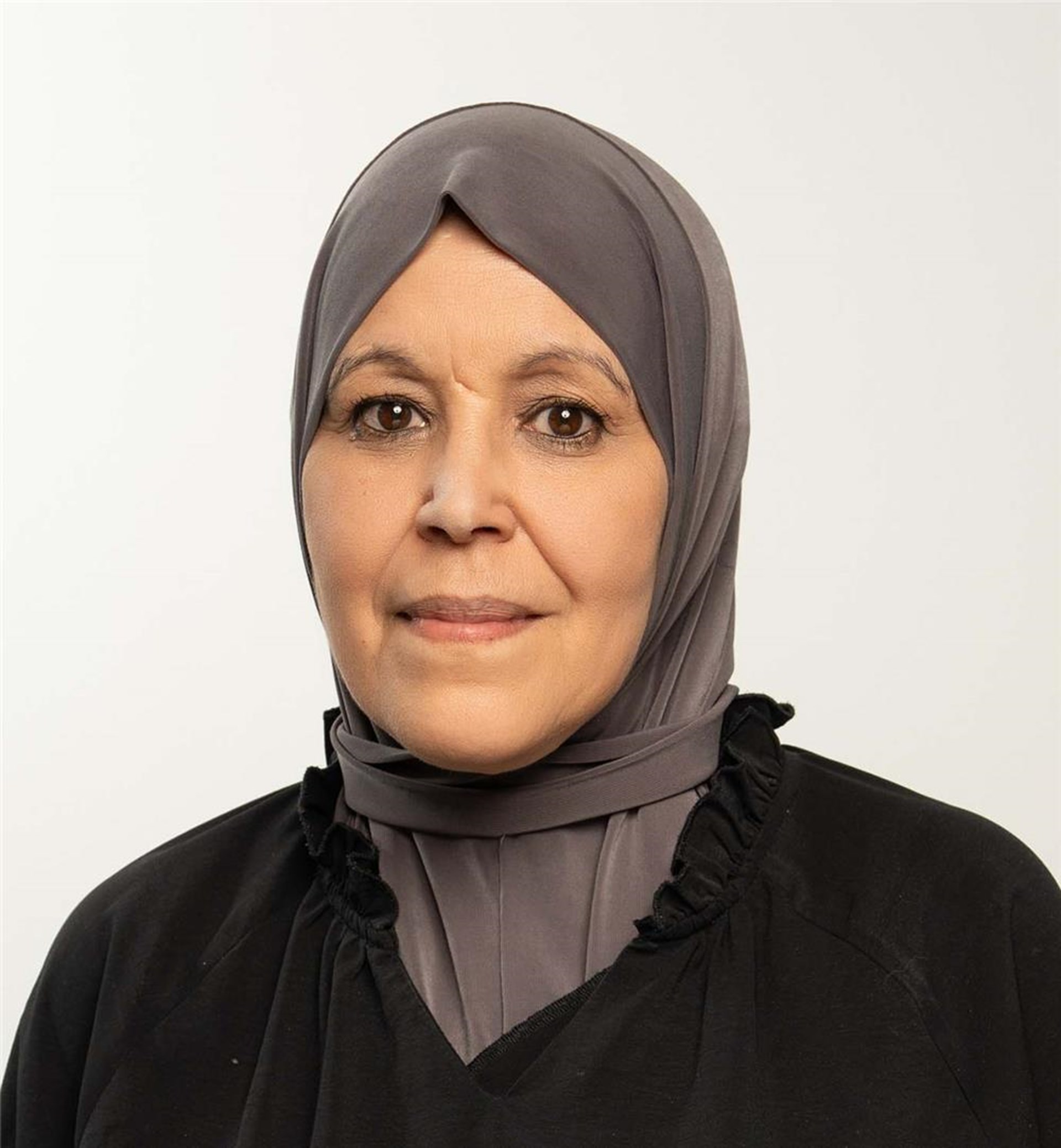 Nafih, Housna