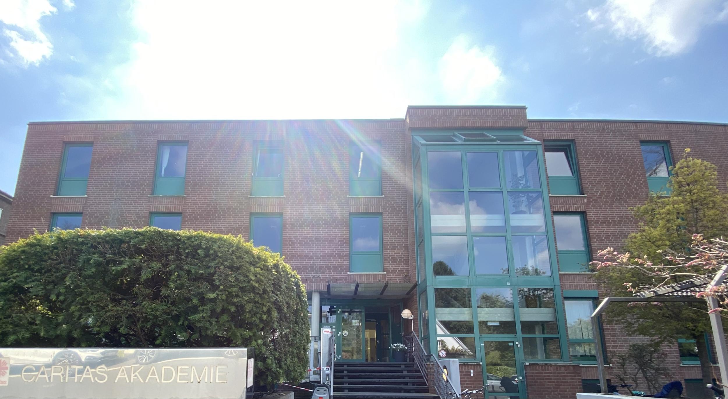 Akademie aussen_14.04.