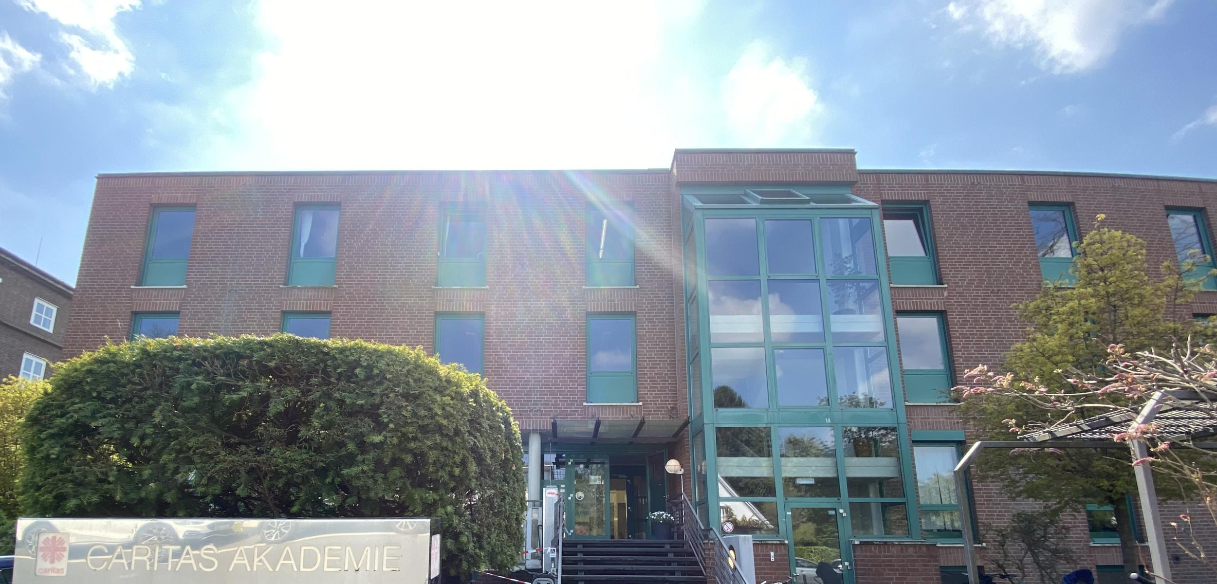 Akademie aussen_14.04.