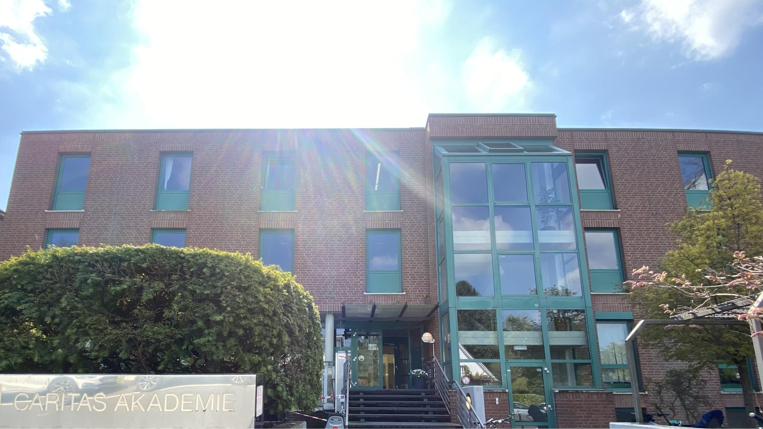 Akademie aussen_14.04.