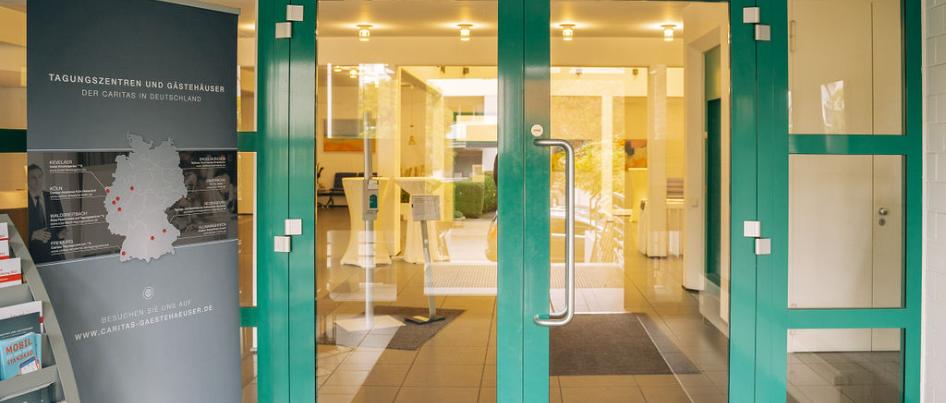 Tür der Caritas-Akademie Köln-Hohenlind GmbH